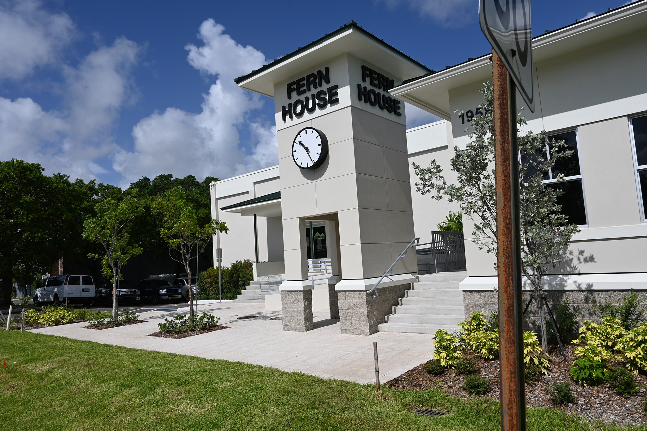 Sober Living vs. Residential Recovery: What's the Difference?